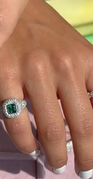 Emerald Thick Ring