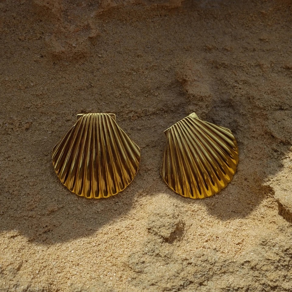 Big seashell earrings