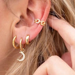 Chained earcuff gold