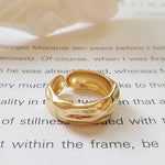 Crumbled thick ring gold