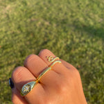 Ring twist thin gold